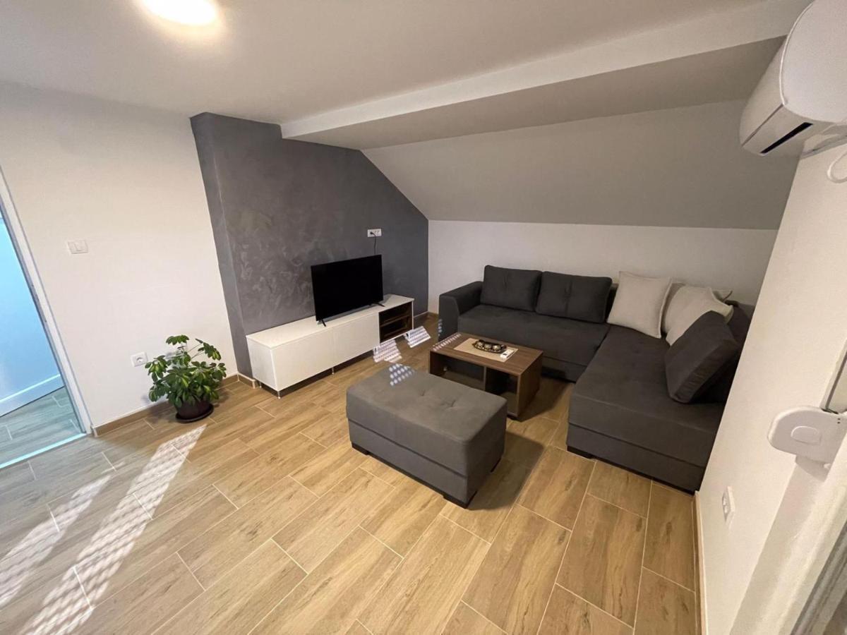 Apartman Ambijent Arandelovac Zewnętrze zdjęcie