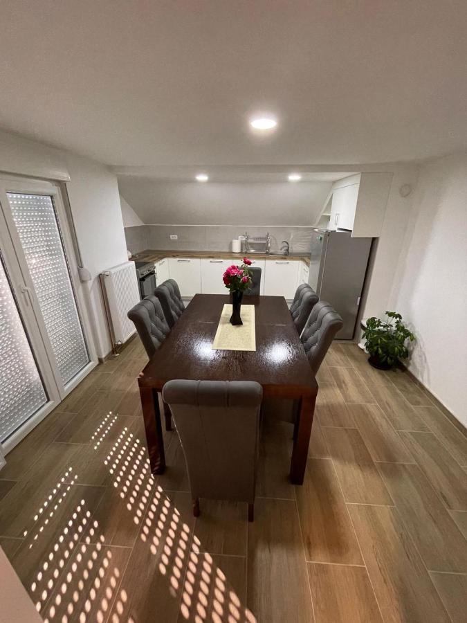 Apartman Ambijent Arandelovac Zewnętrze zdjęcie